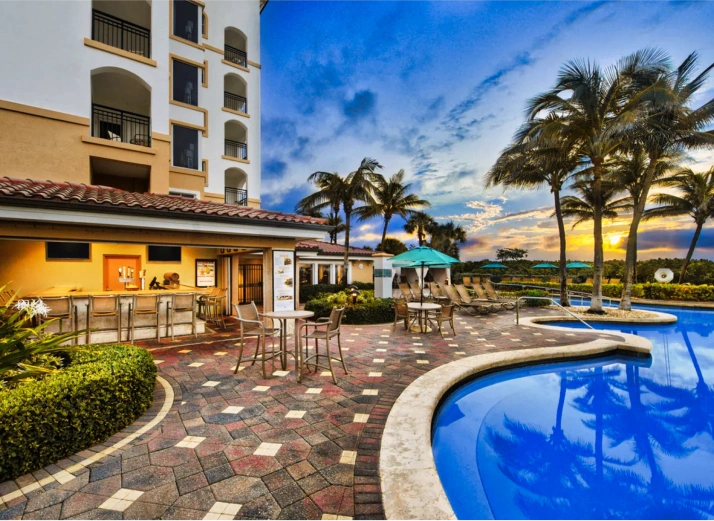Ocean Pointe On the Rocks Pool Bar and Grill